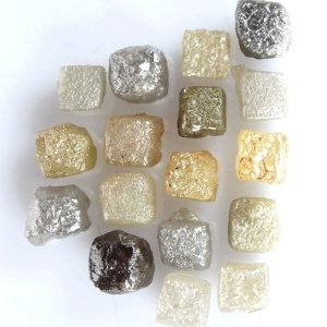 Perles de Diamant naturel brut cube percée - Gemmes Aventures